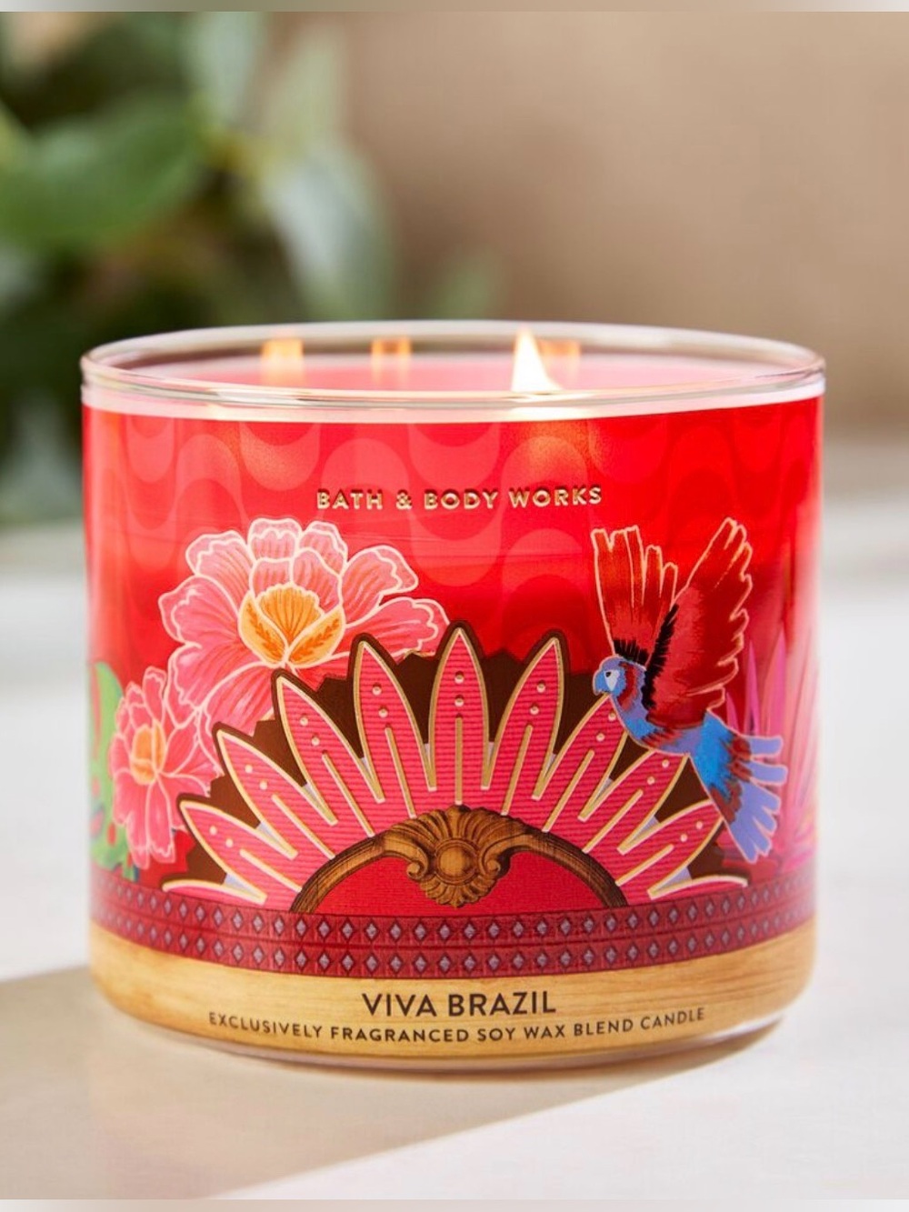 BATH & BODY WORKS - VIVA BRAZIL 3 wic candle
